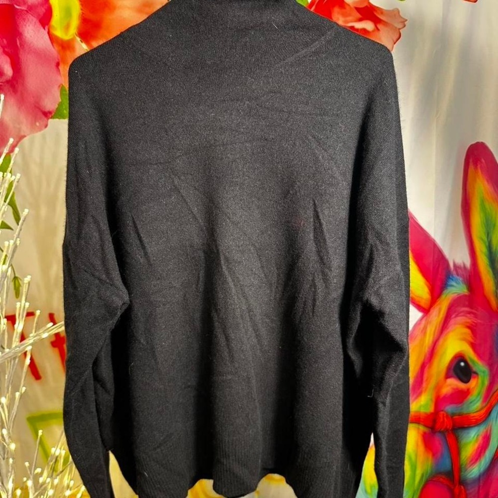 208. Nordstrom black cashmere sweater Size XL